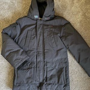 Woolrich girls winter parka with attached hood